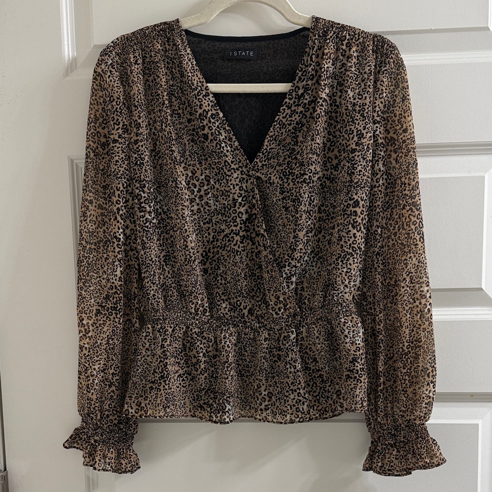 Beautiful 1 State smocked waist blouse top